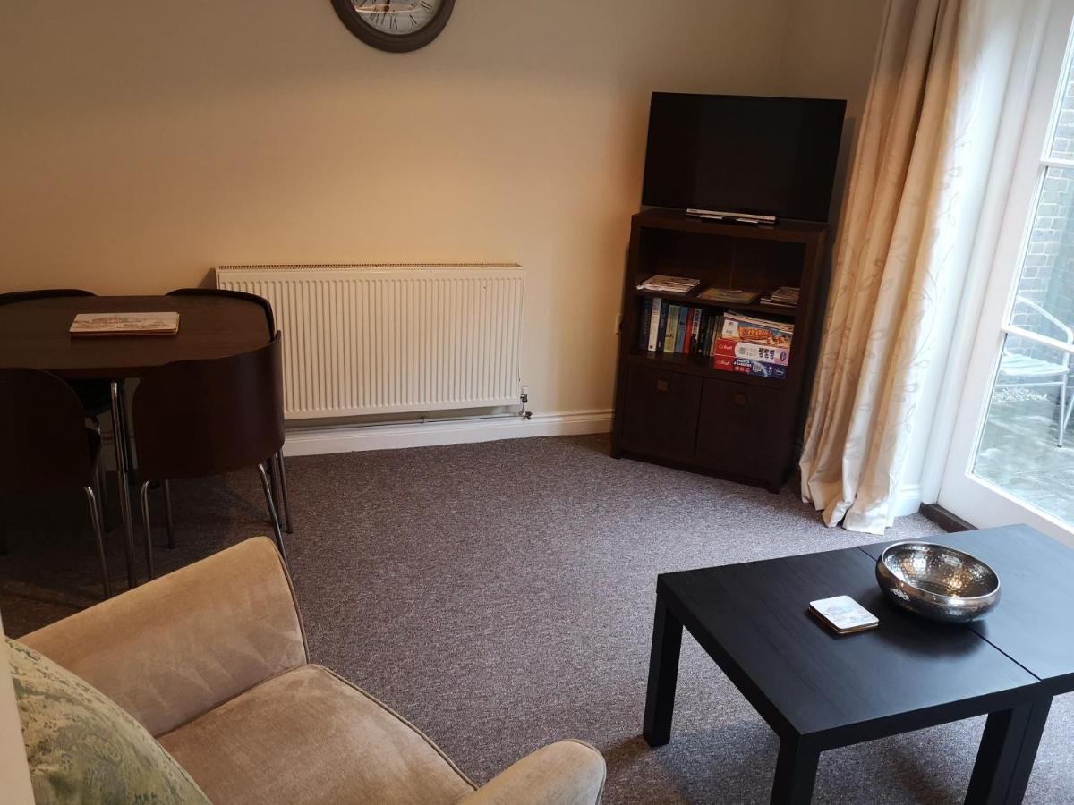 Coastal Escape Deal - 2 Bedroom House -Short Lets & Serviced Accommodation Екстер'єр фото